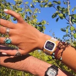 NWT Shark Classic Clip Peach N Purple Sharkwatch